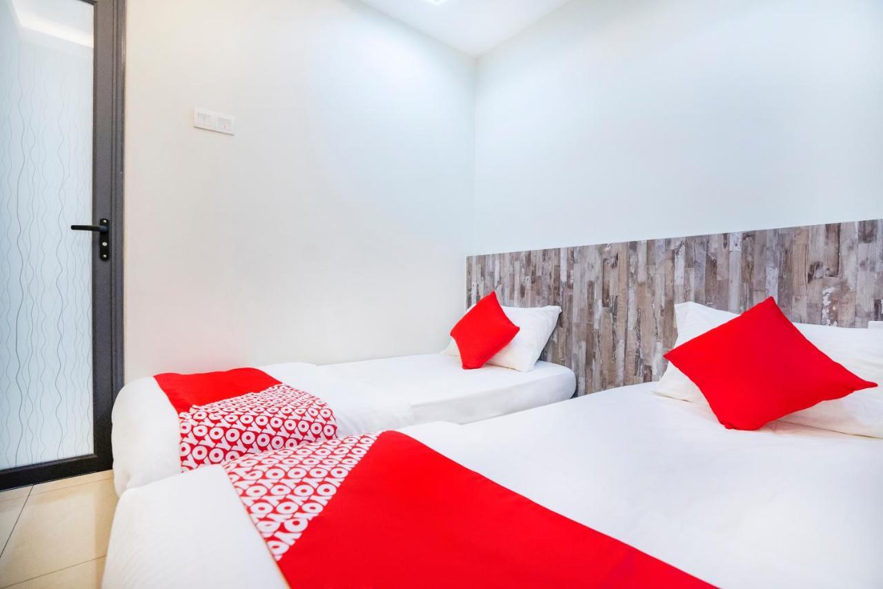 โอโย 428 โฮป โฮเต็ล Hotel ยะโฮร์บาห์รู ภายนอก รูปภาพ