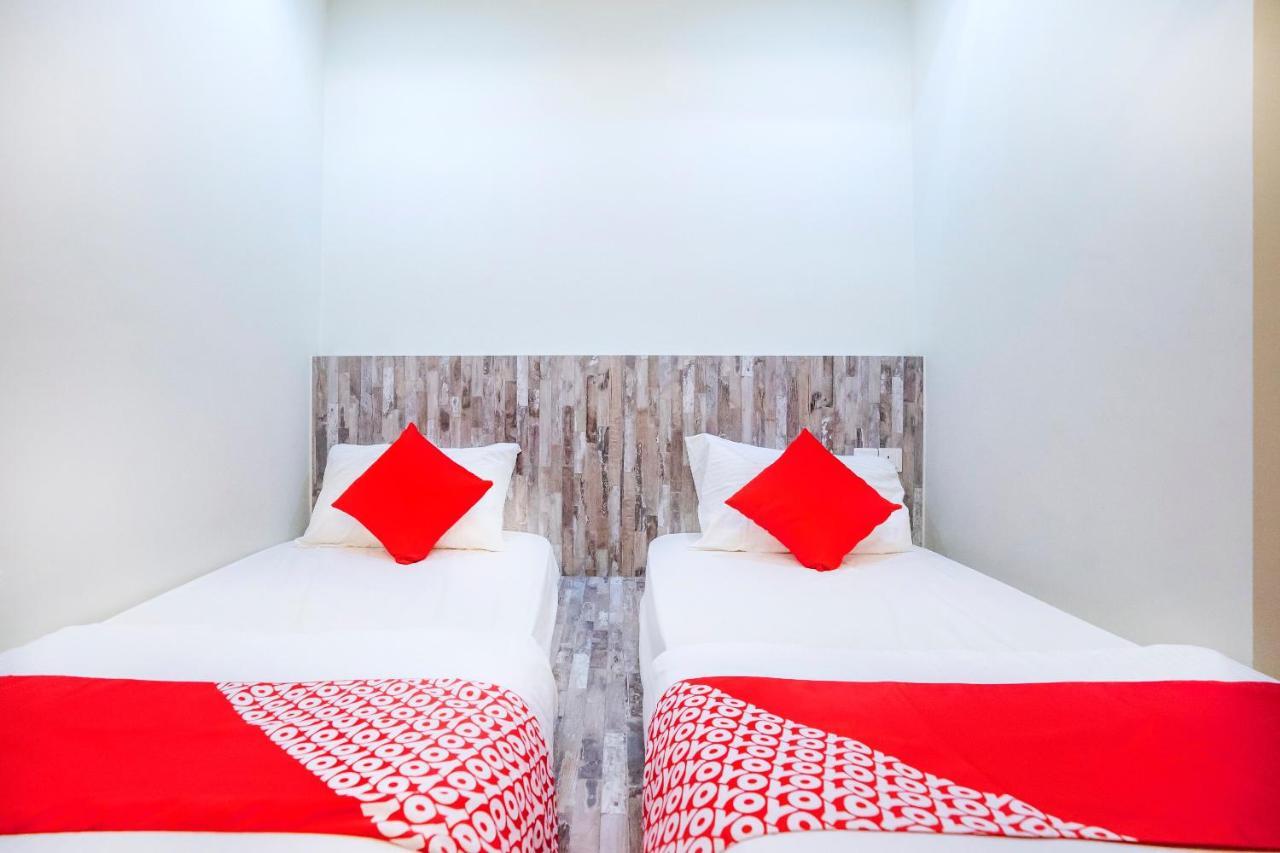 โอโย 428 โฮป โฮเต็ล Hotel ยะโฮร์บาห์รู ภายนอก รูปภาพ