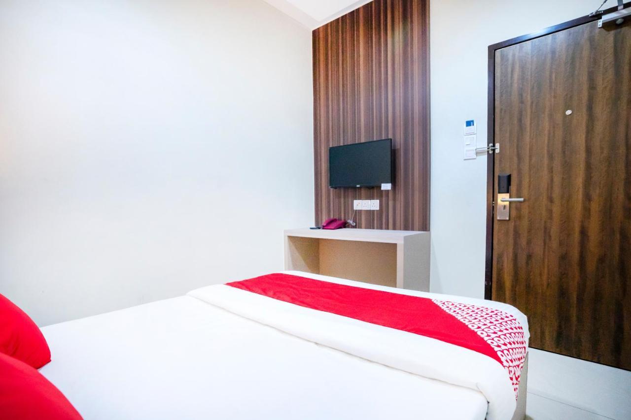 โอโย 428 โฮป โฮเต็ล Hotel ยะโฮร์บาห์รู ภายนอก รูปภาพ