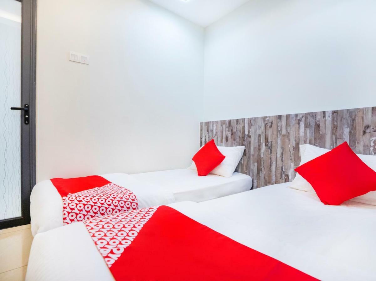 โอโย 428 โฮป โฮเต็ล Hotel ยะโฮร์บาห์รู ภายนอก รูปภาพ